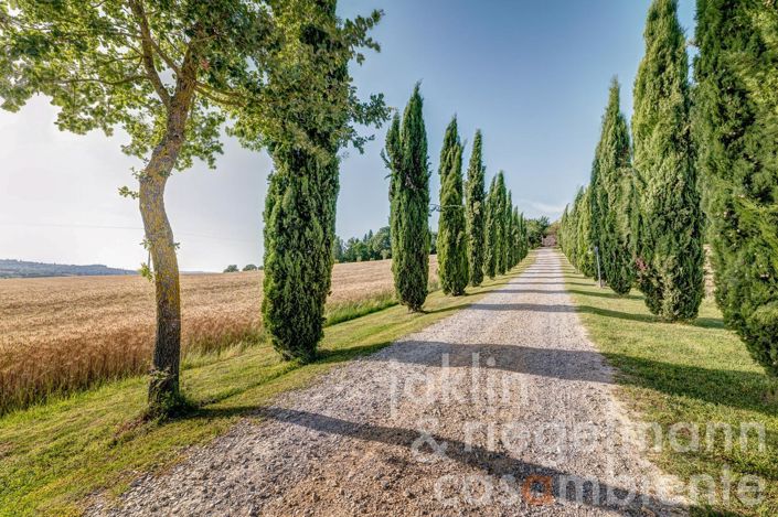 Image No.26-Maison de campagne de 9 chambres à vendre à Foiano della Chiana