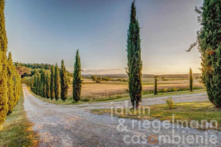 Image No.27-Maison de campagne de 9 chambres à vendre à Foiano della Chiana
