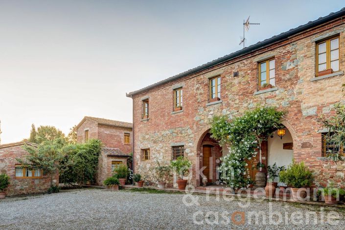 Image No.4-9 Bed Country House for sale