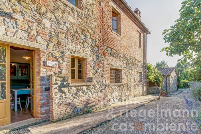 Image No.47-Maison de campagne de 9 chambres à vendre à Foiano della Chiana