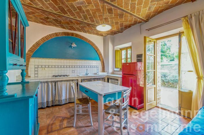 Image No.57-Maison de campagne de 9 chambres à vendre à Foiano della Chiana