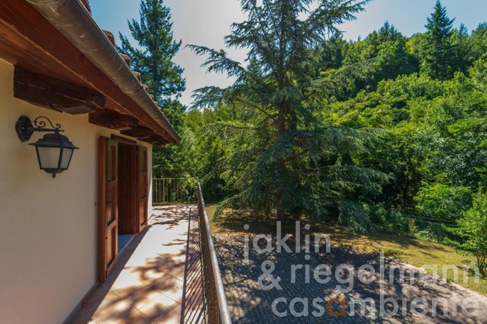 Image No.10-4 Bed Country House for sale