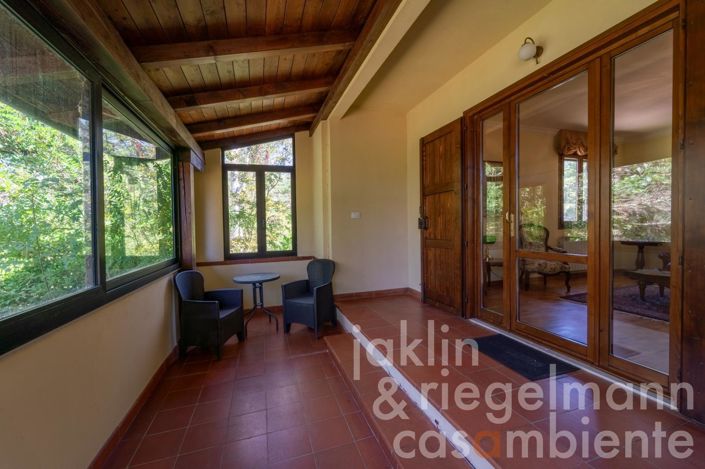 Image No.13-4 Bed Country House for sale