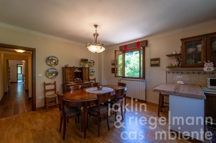 Image No.16-4 Bed Country House for sale