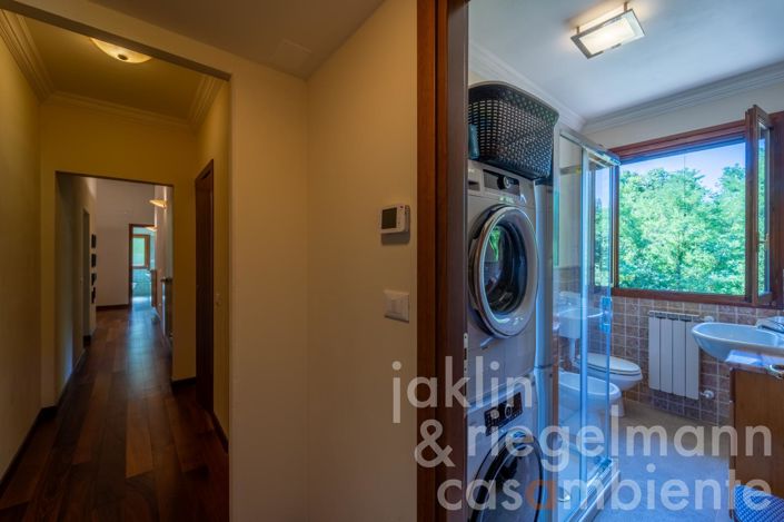 Image No.18-4 Bed Country House for sale