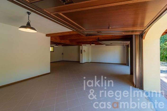 Image No.33-4 Bed Country House for sale