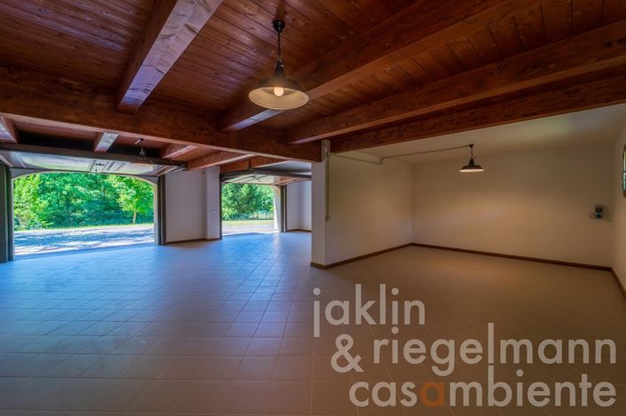 Image No.34-4 Bed Country House for sale