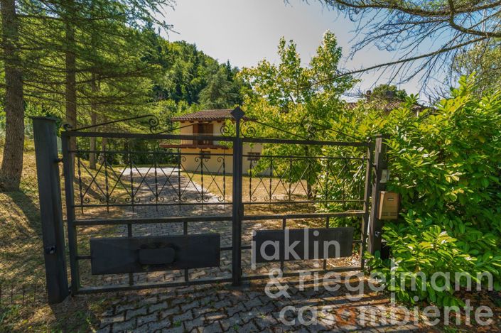 Image No.5-4 Bed Country House for sale