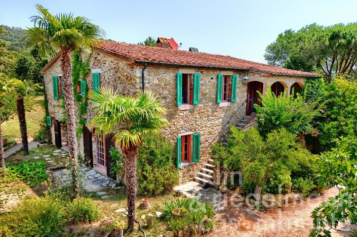 Image No.2-Maison de campagne de 4 chambres à vendre à Sassetta