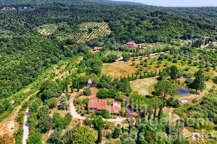 Image No.6-Maison de campagne de 4 chambres à vendre à Sassetta