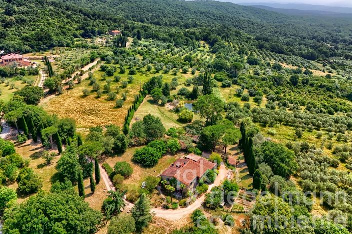Image No.8-Maison de campagne de 4 chambres à vendre à Sassetta