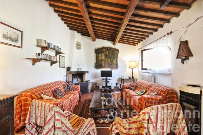 Image No.11-4 Bed Country House for sale