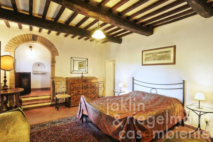 Image No.17-4 Bed Country House for sale