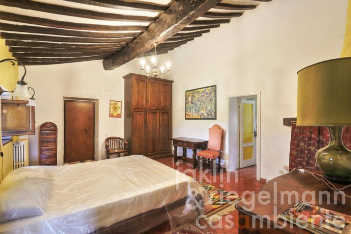 Image No.19-4 Bed Country House for sale