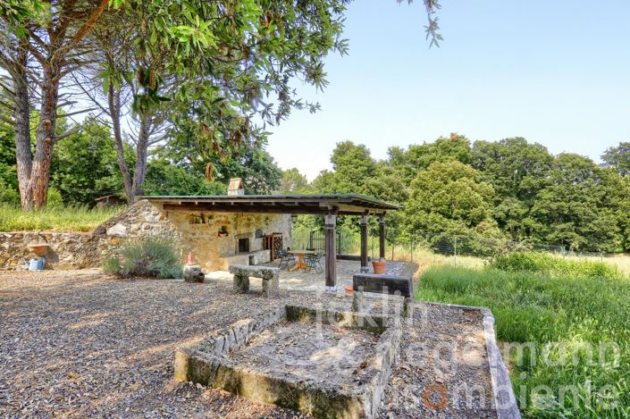 Image No.6-4 Bed Country House for sale