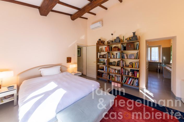 Image No.29-6 Bed Country House for sale