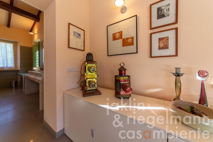 Image No.30-6 Bed Country House for sale