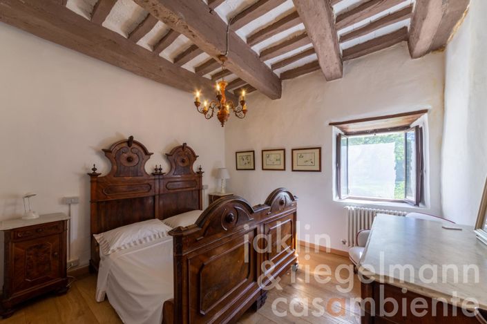 Image No.54-6 Bed Country House for sale