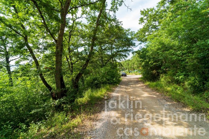 Image No.17-Maison de campagne de 3 chambres à vendre à Magione