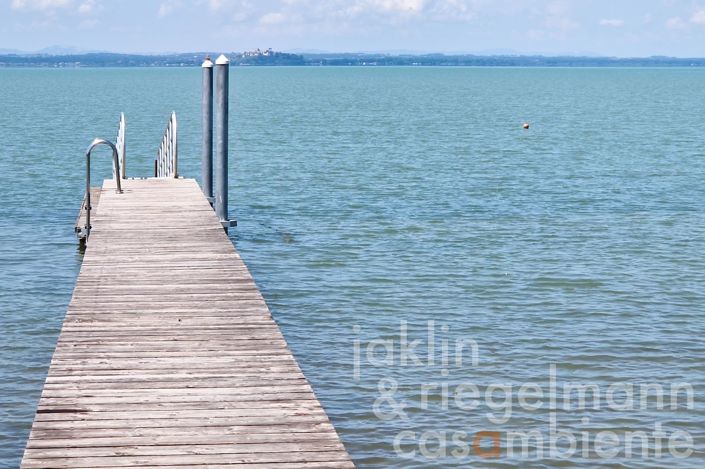 Image No.25-Maison de campagne de 3 chambres à vendre à Magione