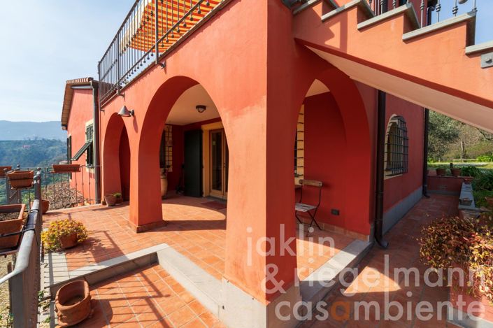 Image No.14-Maison de campagne de 5 chambres à vendre à La Spezia