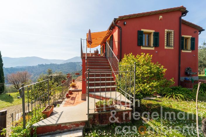 Image No.16-Maison de campagne de 5 chambres à vendre à La Spezia