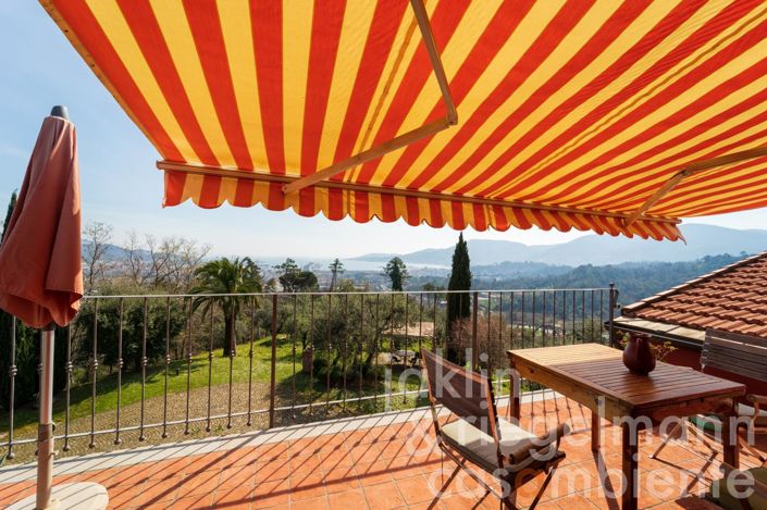 Image No.20-Maison de campagne de 5 chambres à vendre à La Spezia