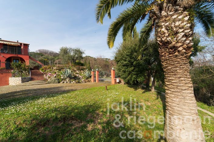 Image No.27-Maison de campagne de 5 chambres à vendre à La Spezia