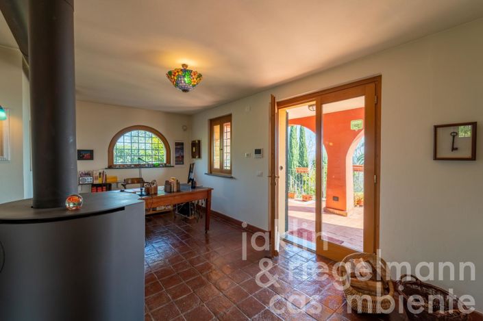 Image No.49-Maison de campagne de 5 chambres à vendre à La Spezia