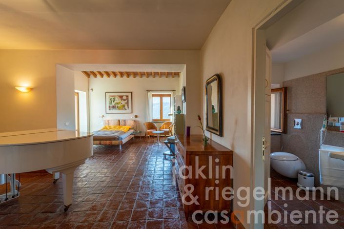 Image No.52-Maison de campagne de 5 chambres à vendre à La Spezia