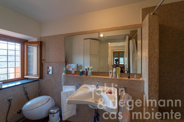 Image No.56-Maison de campagne de 5 chambres à vendre à La Spezia