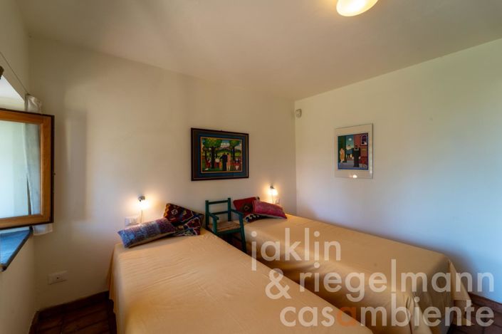 Image No.74-Maison de campagne de 5 chambres à vendre à La Spezia