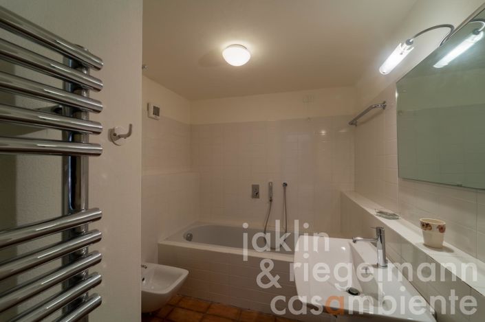 Image No.76-Maison de campagne de 5 chambres à vendre à La Spezia