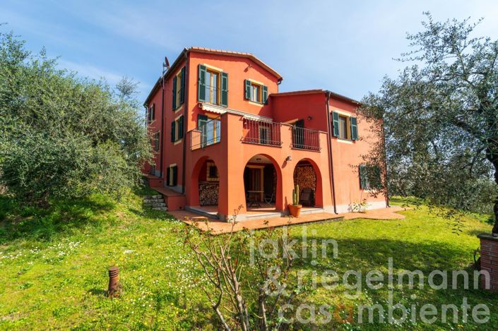 Image No.8-Maison de campagne de 5 chambres à vendre à La Spezia