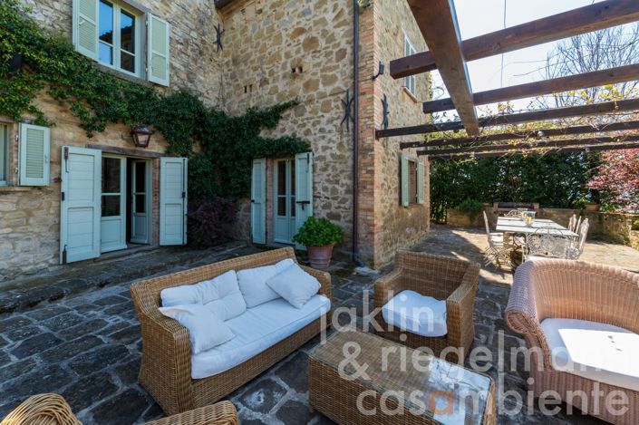 Image No.21-5 Bed Country House for sale