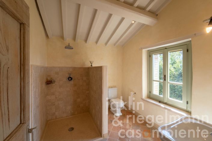 Image No.45-5 Bed Country House for sale