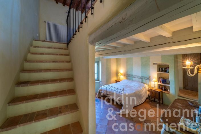 Image No.48-5 Bed Country House for sale