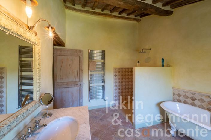 Image No.49-5 Bed Country House for sale