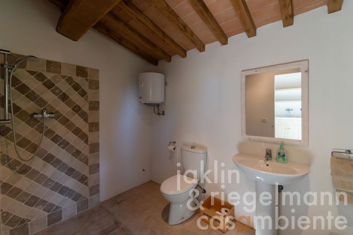 Image No.65-5 Bed Country House for sale