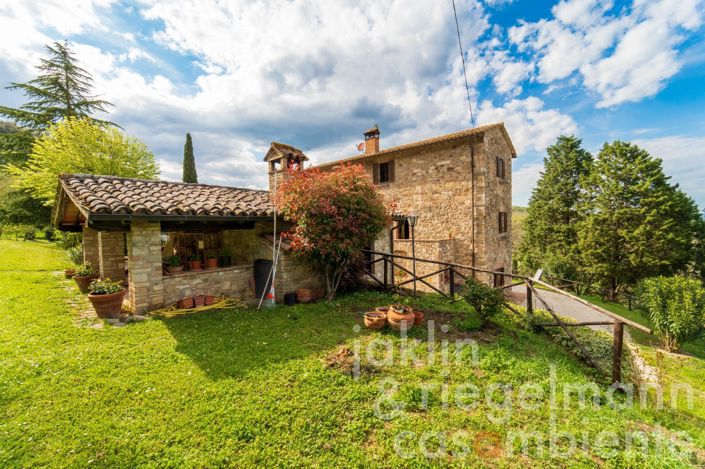 Image No.1-5 Bed Country House for sale