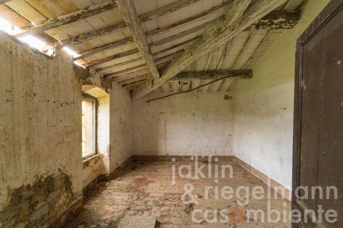 Image No.25-4 Bed Country House for sale