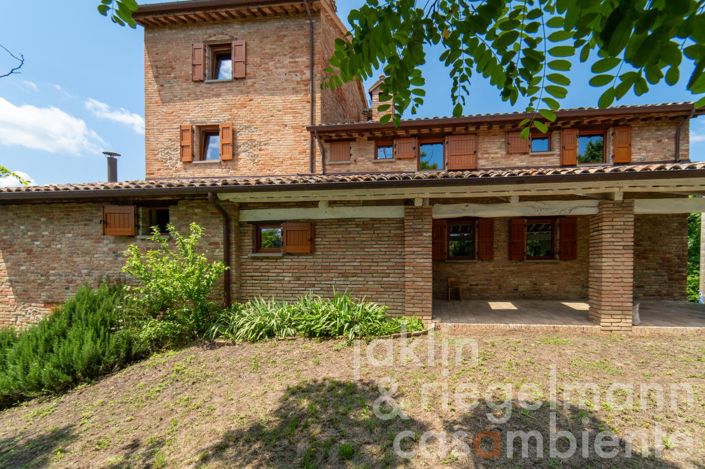 Image No.20-5 Bed Country House for sale