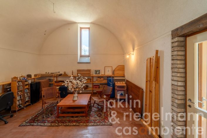 Image No.33-5 Bed Country House for sale