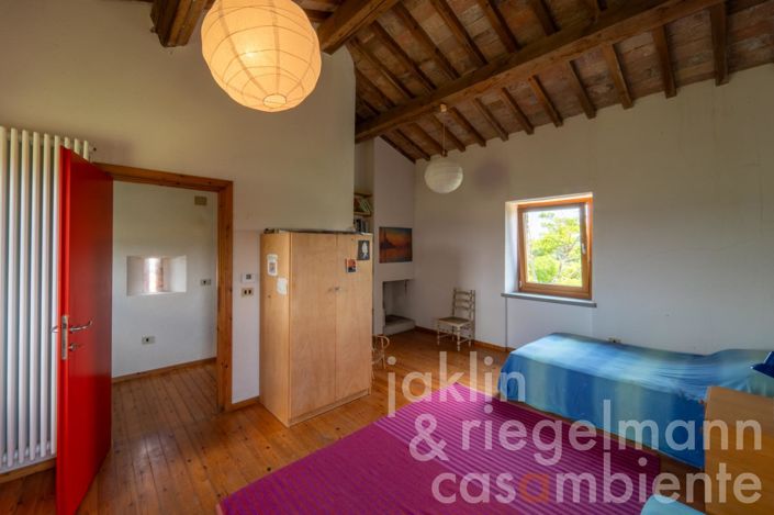 Image No.37-5 Bed Country House for sale