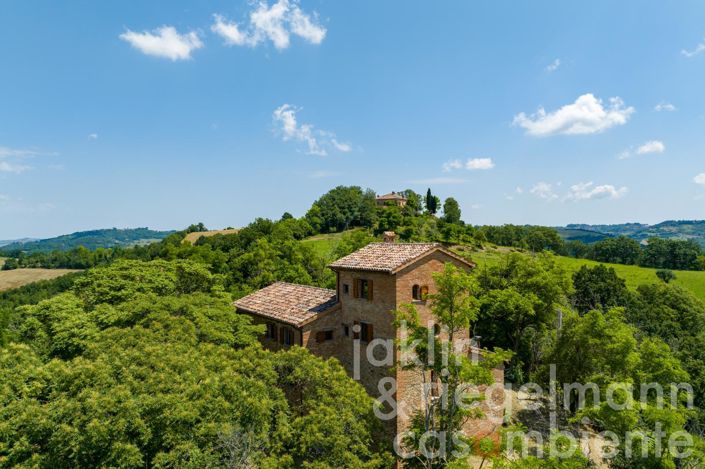 Image No.6-5 Bed Country House for sale