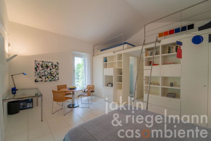 Image No.31-2 Bed Country House for sale