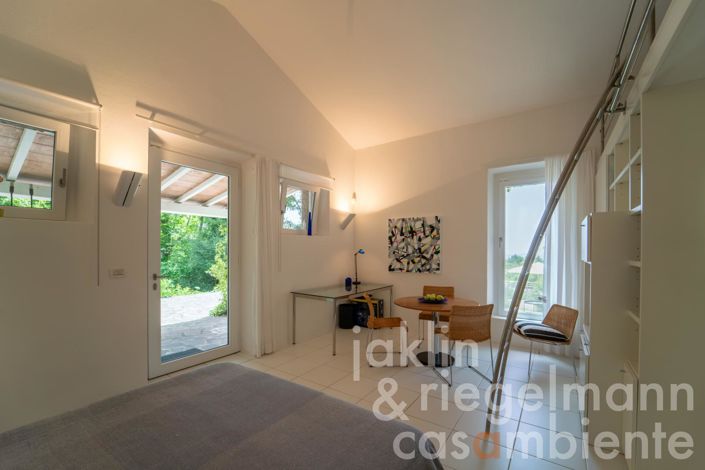 Image No.32-2 Bed Country House for sale