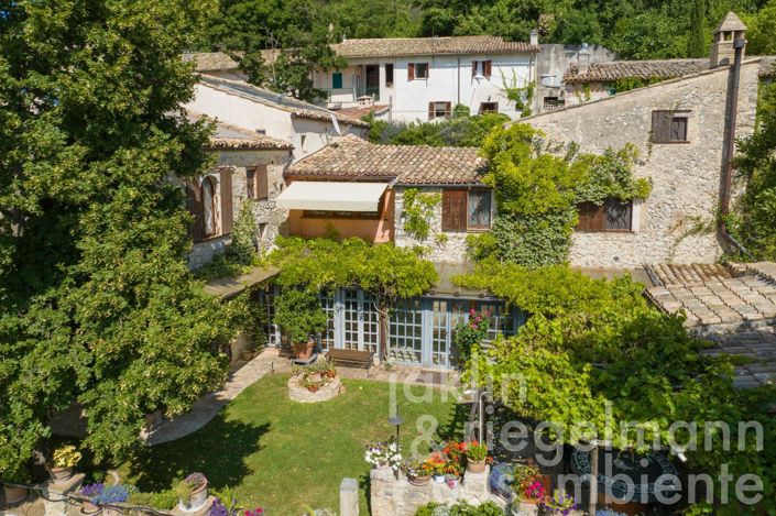 Image No.18-5 Bed Country House for sale