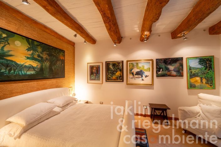 Image No.33-5 Bed Country House for sale