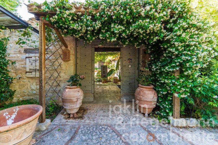 Image No.7-5 Bed Country House for sale